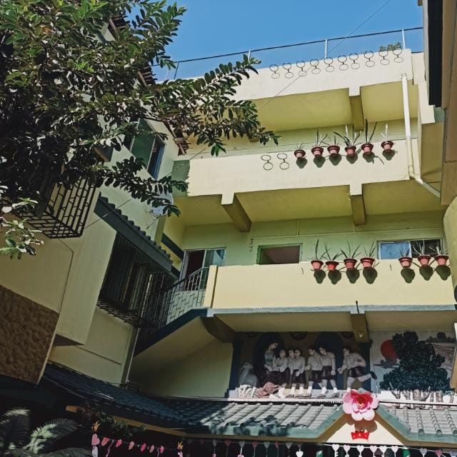 Descriptive alternative text